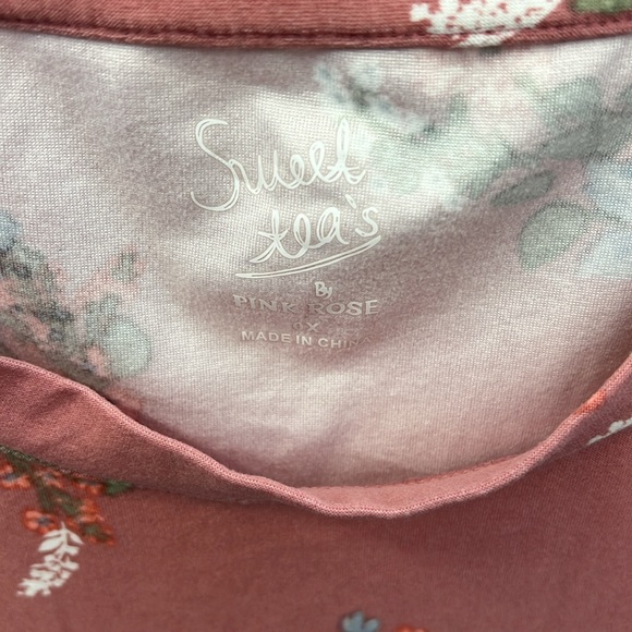 Women’s Blouse - Picture 3 of 4